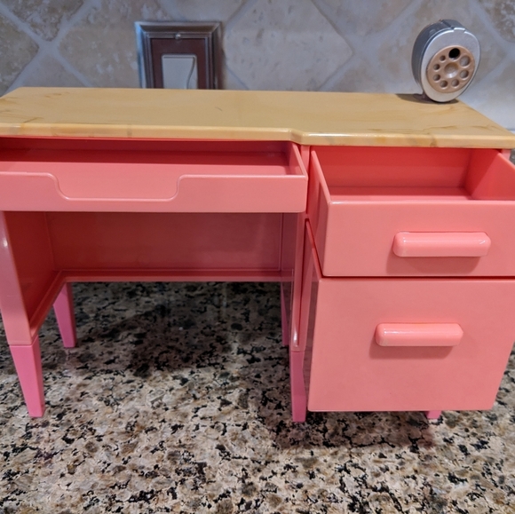 Our Generation School Teacher Desk Future Academy For 18" Doll Furniture AG - Picture 2 of 6